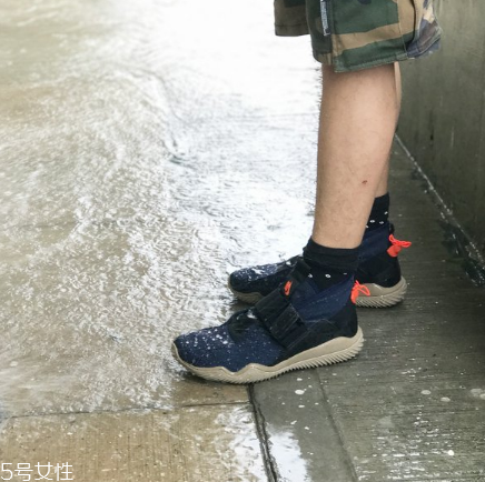 運(yùn)動(dòng)鞋輕好還是重好？不同運(yùn)動(dòng)需求不同