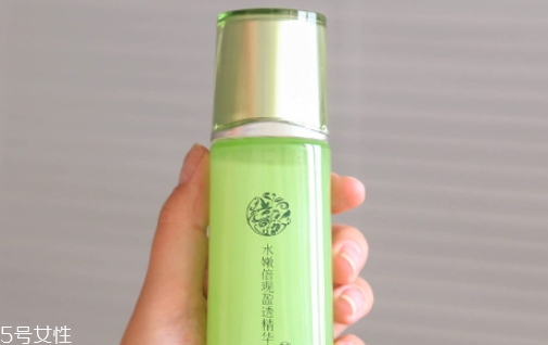 爽膚水有沉淀能用嗎？