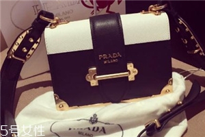prada是一線品牌嗎？意大利百年奢侈品牌