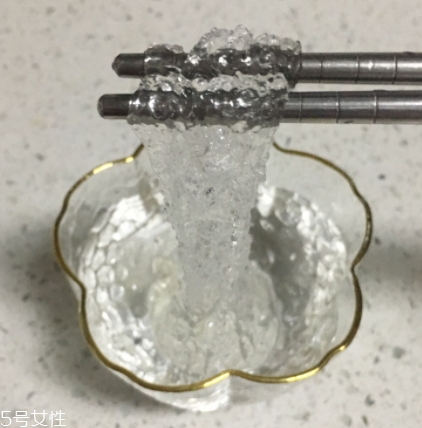 雪燕可以煮嗎？來(lái)看看雪燕的烹煮過(guò)程