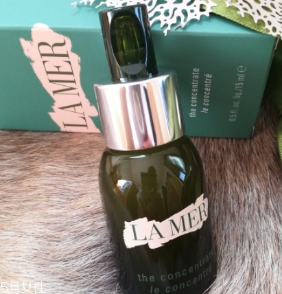 lamer海藍之謎精華液怎么用？