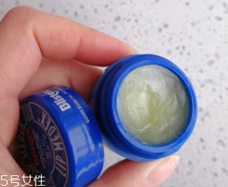 碧唇小藍罐怎么樣？滋潤效果超好