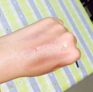 KATE眼影飛粉嗎？持久不飛粉