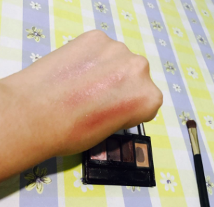 KATE眼影飛粉嗎？持久不飛粉