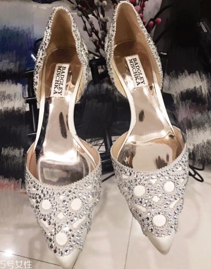 badgley mischka是哪個國家的牌子？超級貌美的小眾婚鞋