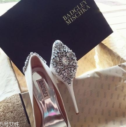 badgley mischka鞋子怎么樣？結(jié)婚選它就對(duì)了