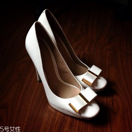 stella luna鞋碼偏大嗎？精湛工藝讓你秒入坑