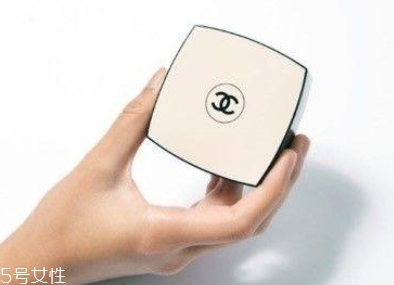 dior迪奧和ysl圣羅蘭氣墊哪個好？