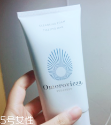 omorovicza薄荷潔面膏適合什么膚質(zhì)？干皮最適合