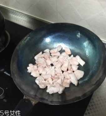 章丘鐵鍋怎么開鍋？臻三環(huán)鐵鍋開鍋教程