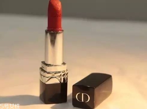 dior迪奧和蘭蔻口紅哪個(gè)好？