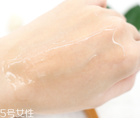 悅詩風(fēng)吟小綠瓶用在哪個(gè)步驟？用在水乳前