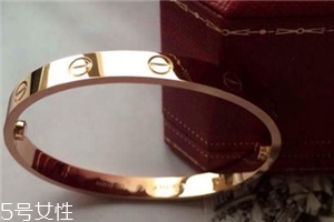 卡地亞手鐲多少錢(qián)？一生只為你的浪漫
