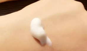 伊思蝸牛潔面乳怎么樣？敏感肌也適合