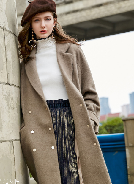 女生怎么穿衣服有氣質(zhì)？這三件單品必不可少