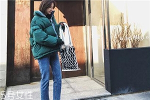 牛仔褲可以和黑色衣服一起洗嗎？
