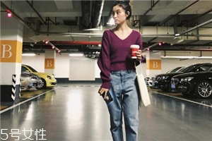 牛仔褲可以配籃球鞋嗎？打造活力運(yùn)動(dòng)范兒