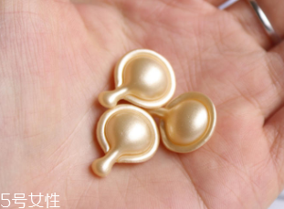 悅木之源和伊麗莎白雅頓哪個好？兩款精華大比拼