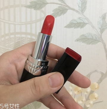 迪奧口紅844適合什么膚色？顯白嗎？