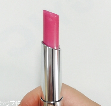 迪奧005和004哪個(gè)好看？