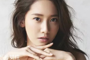 霧面妝和水光妝哪個好？水光妝更顯年輕