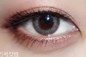 棕色眼影怎么畫好看？作為最后的暈染色