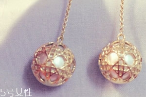 dior迪奧耳環(huán)多少錢(qián)？