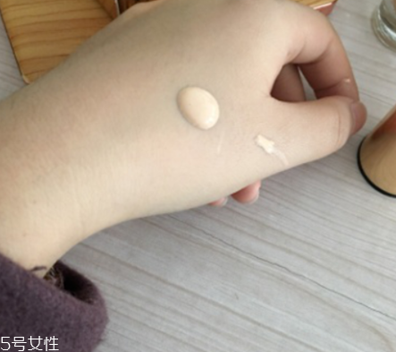 ysl圣羅蘭粉底液遮瑕效果好嗎？遮瑕強(qiáng)度不夠