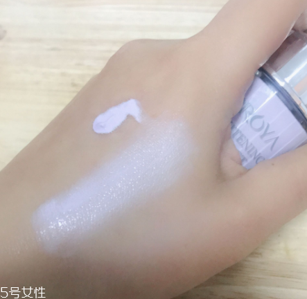 珀萊雅隔離霜紫的好還是綠的好？紫色百搭