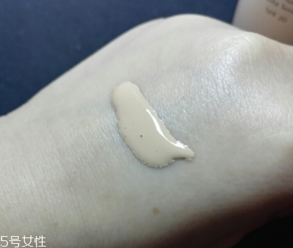 資生堂粉底哪個好用？持久粉底液很日常