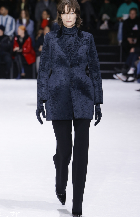 balenciaga巴黎世家2018秋冬系列好看嗎_有哪些款式？