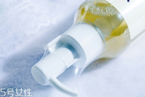 papa recipe春雨卸妝水怎么用？濕敷10秒即可