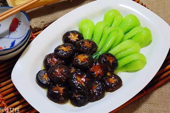 油菜怎么炒不苦？焯水能去掉苦味