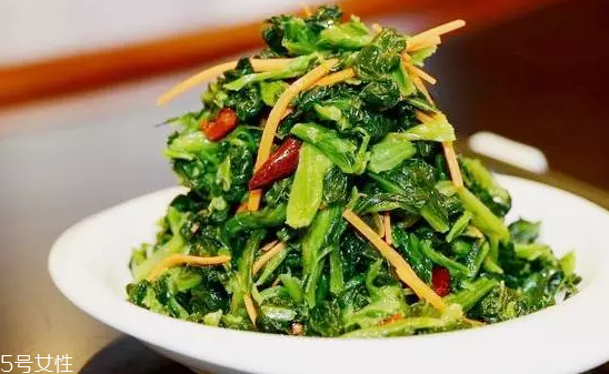 油菜怎么炒不苦？焯水能去掉苦味