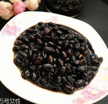 黑豆泡醋用什么醋最好？不要用白醋