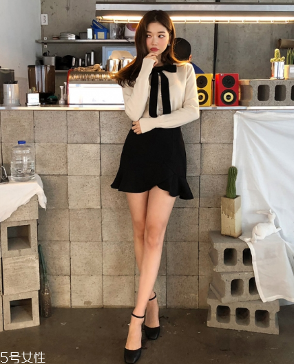 米色毛衣怎么搭配？打造氣質(zhì)女神范兒
