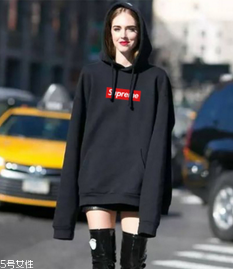 男生喜歡女生穿什么風(fēng)格衣服？男生不能抵擋的穿衣風(fēng)格