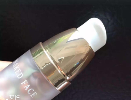 holika隔離霜好用嗎？性價(jià)比極高的干皮隔離霜