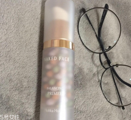 holika隔離霜好用嗎？性價(jià)比極高的干皮隔離霜