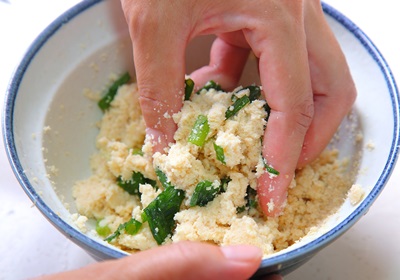 怎么用黃豆做豆?jié){、豆腐、豆腐腦