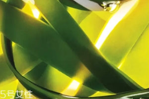 曲酸可以白天用嗎？曲酸可以和vc一起用嗎