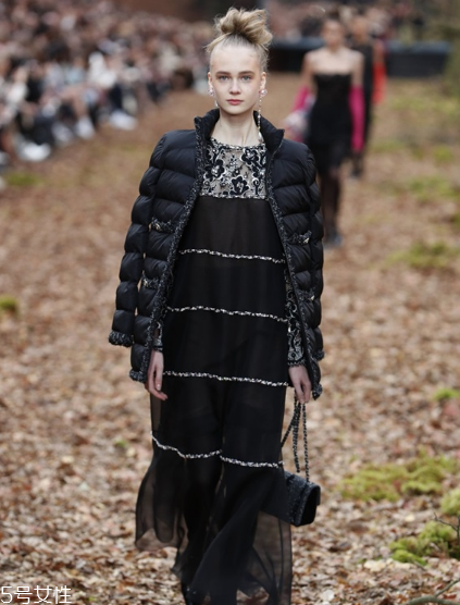 chanel香奈兒2018秋冬系列好看嗎_有哪些款式？