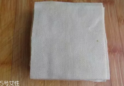 豆腐皮能油炸嗎？火候太猛容易炸糊