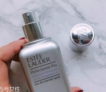 雅詩(shī)蘭黛線雕精華和小棕瓶哪個(gè)好？一起使用效果佳