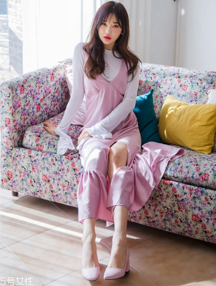 圓頭高跟鞋怎么搭配？顯高又淑女