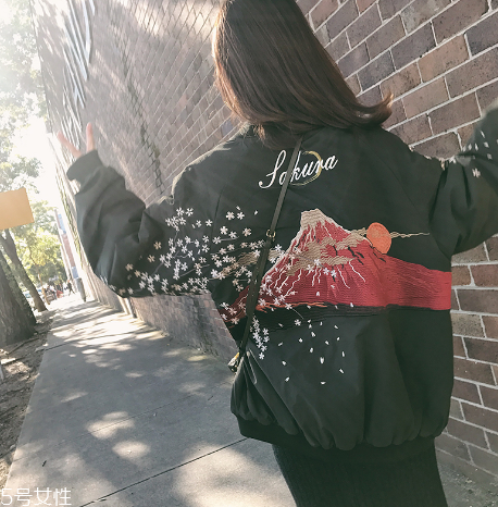 2022年新款棒球服？打造早春休閑風(fēng)