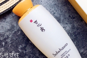 雪花秀平衡水和潤顏水哪個好？潤顏水是鎮(zhèn)店之寶