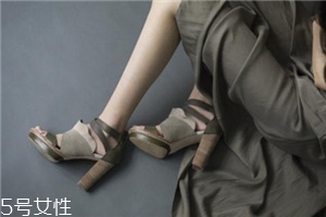 高跟鞋鞋頭蹭了怎么辦？三招修補(bǔ)破損鞋頭