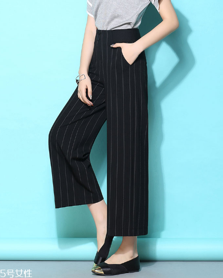豎條紋衣服怎么搭配？顯瘦顯高不在話下
