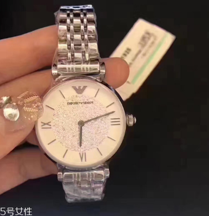 armani阿瑪尼滿(mǎn)天星手表防水嗎？